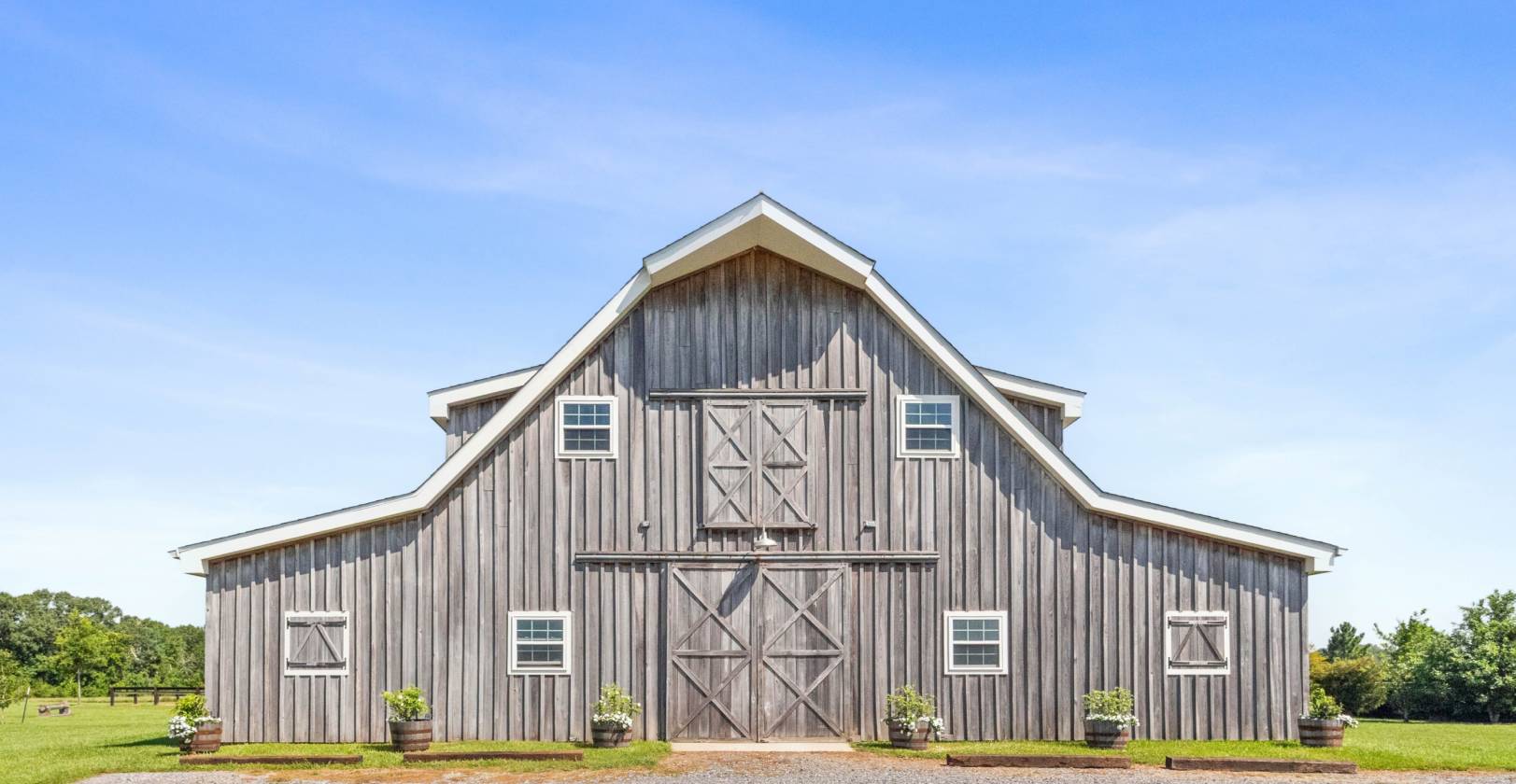 Lovely, turn key equestrian property with 2 arenas - photo 16