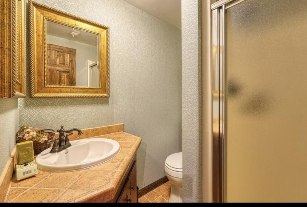 Beautiful Equestrian Property - photo 25