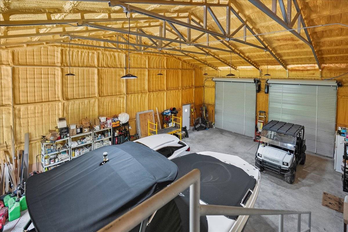 Large Stable with newly built barndominium - photo 26