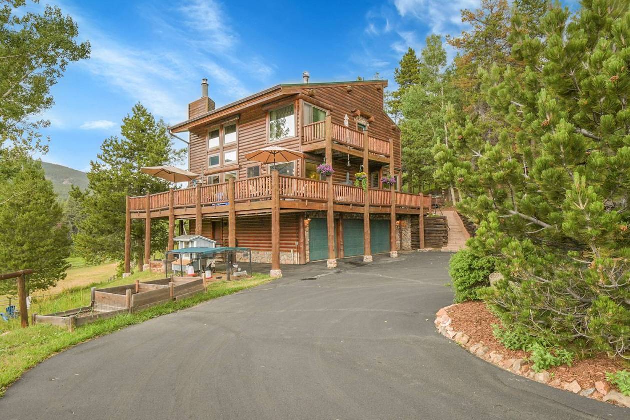 Horse Property for sale.