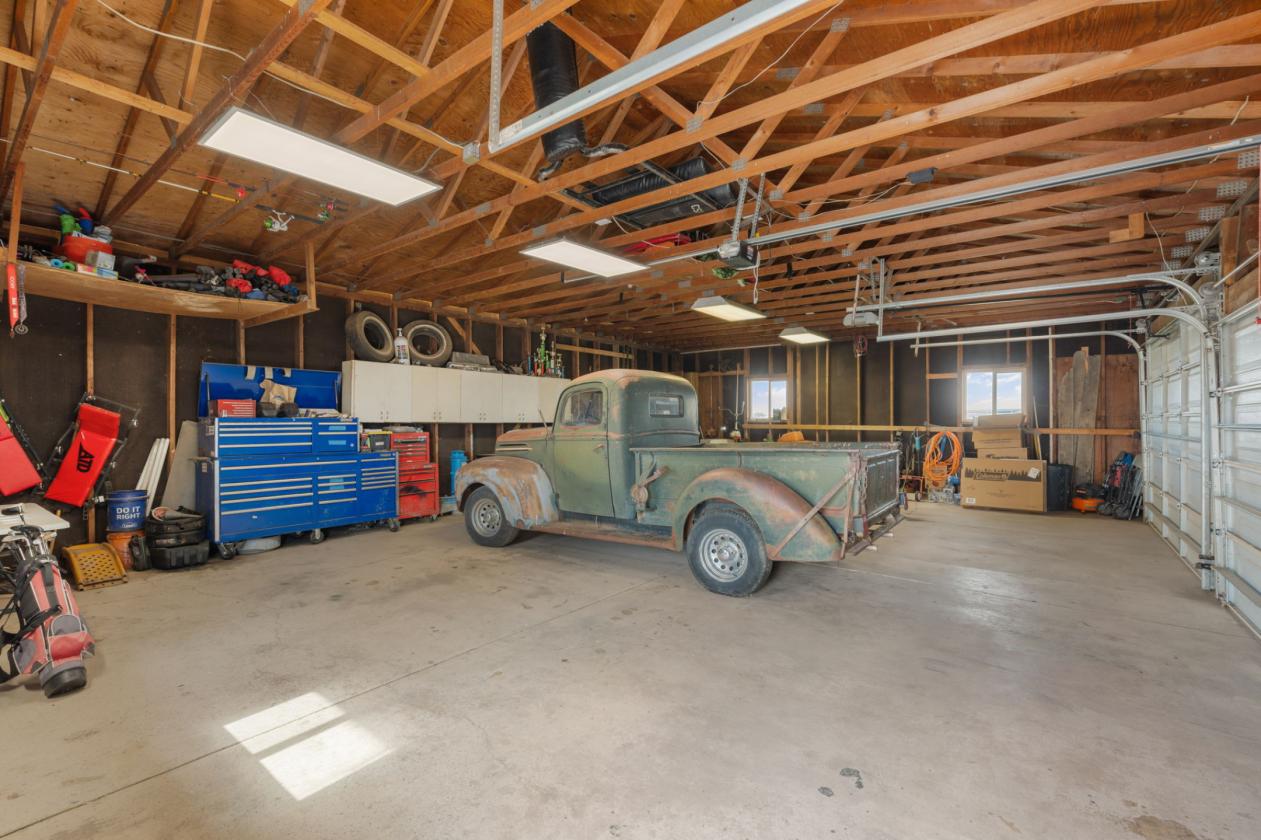 Turn-key equine facility just outside of Fountain! - photo 20