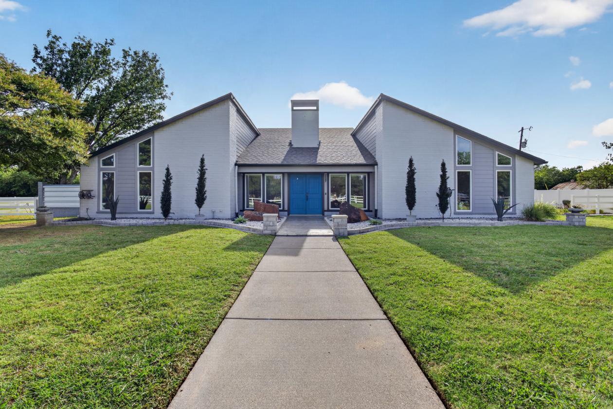3.8 Acres Just Minutes Away from the City - photo 29