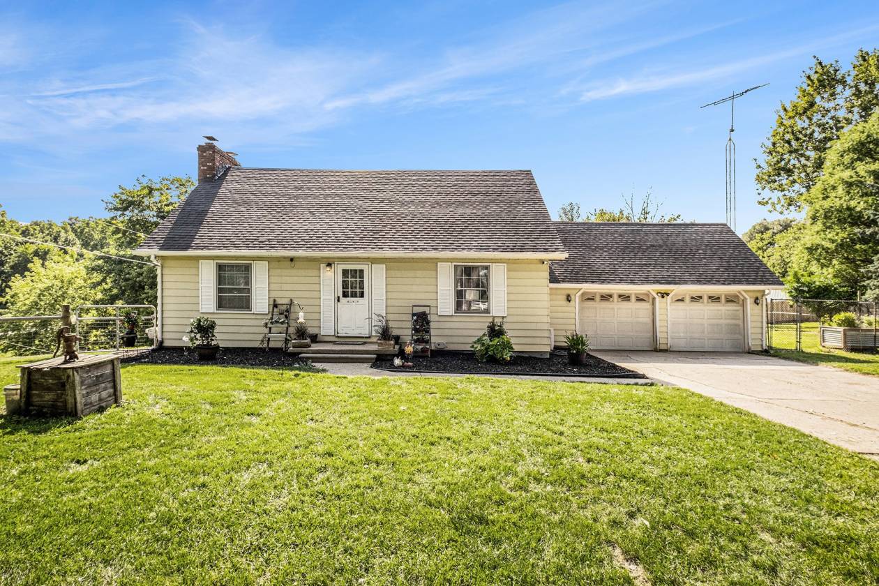 Horse Property for sale.