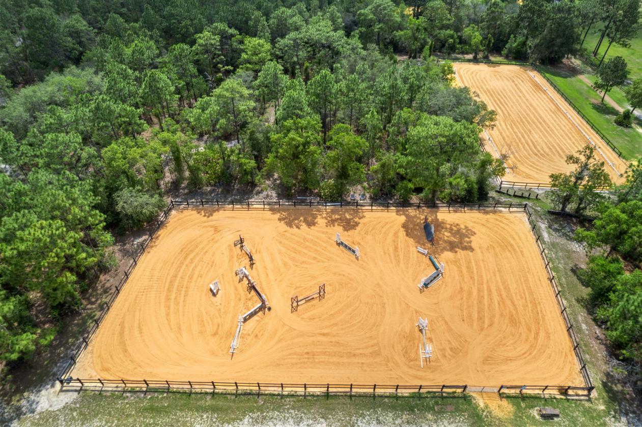 CUSTOM EQUESTRIAN ESTATE ON 7.39 ACRES - photo 30