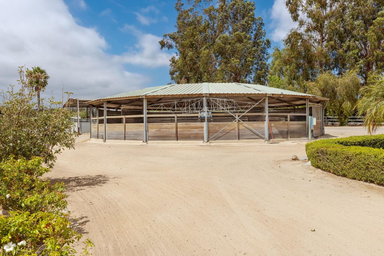25 Acre Residential & Equestrian Facility - photo 15