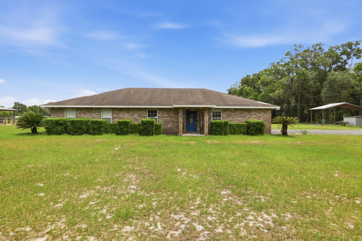Trenton Home & Horse Farm with ADU Suite - photo 1