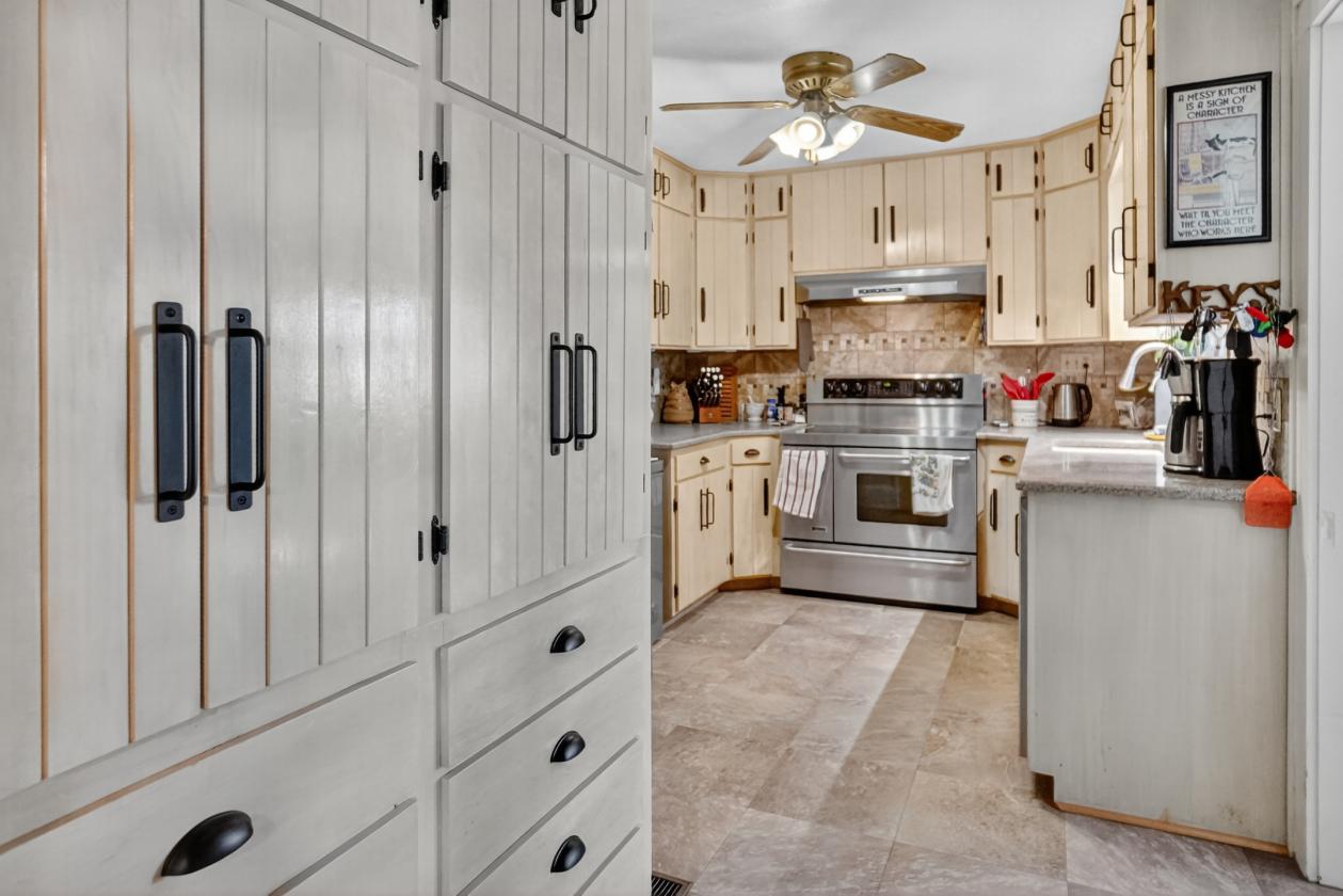 52-Acre Classic Country Property - photo 9