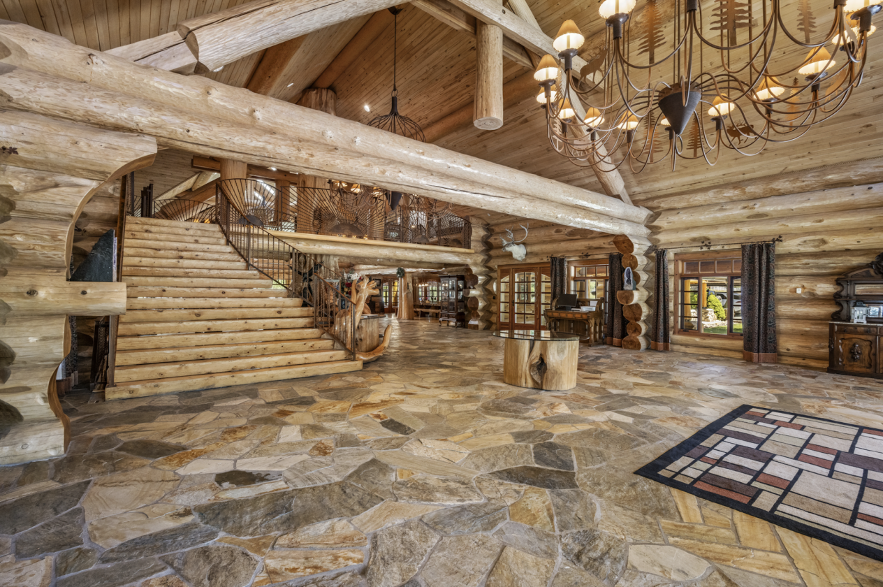35 Acre Luxury Mountain Estate - photo 7