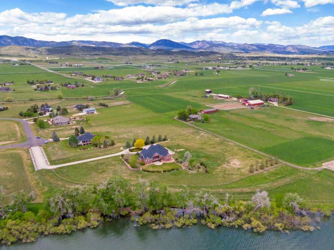 Horse Property for sale.