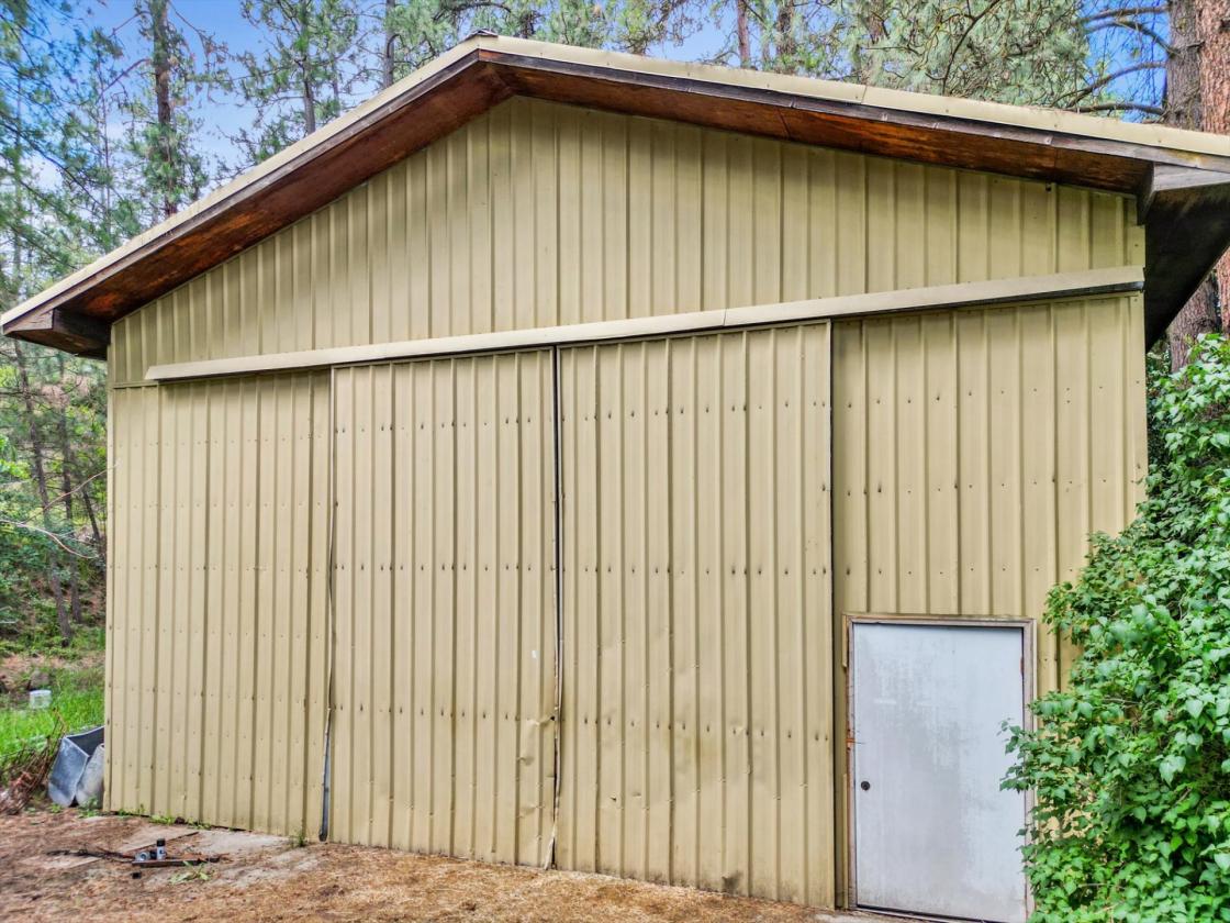 Turnkey Equestrian facility on Idaho/WA State line - photo 17