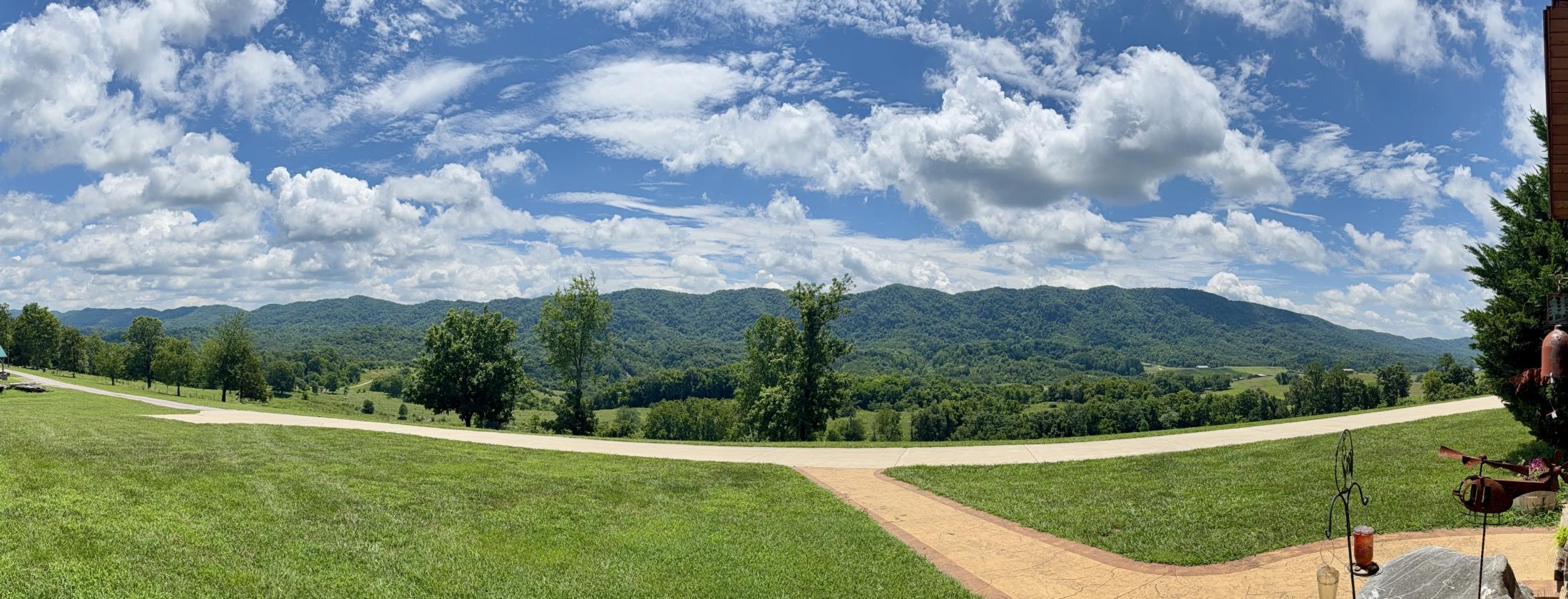 228 Acre Ranch-Gorgeous Views-Timberframe home - photo 25