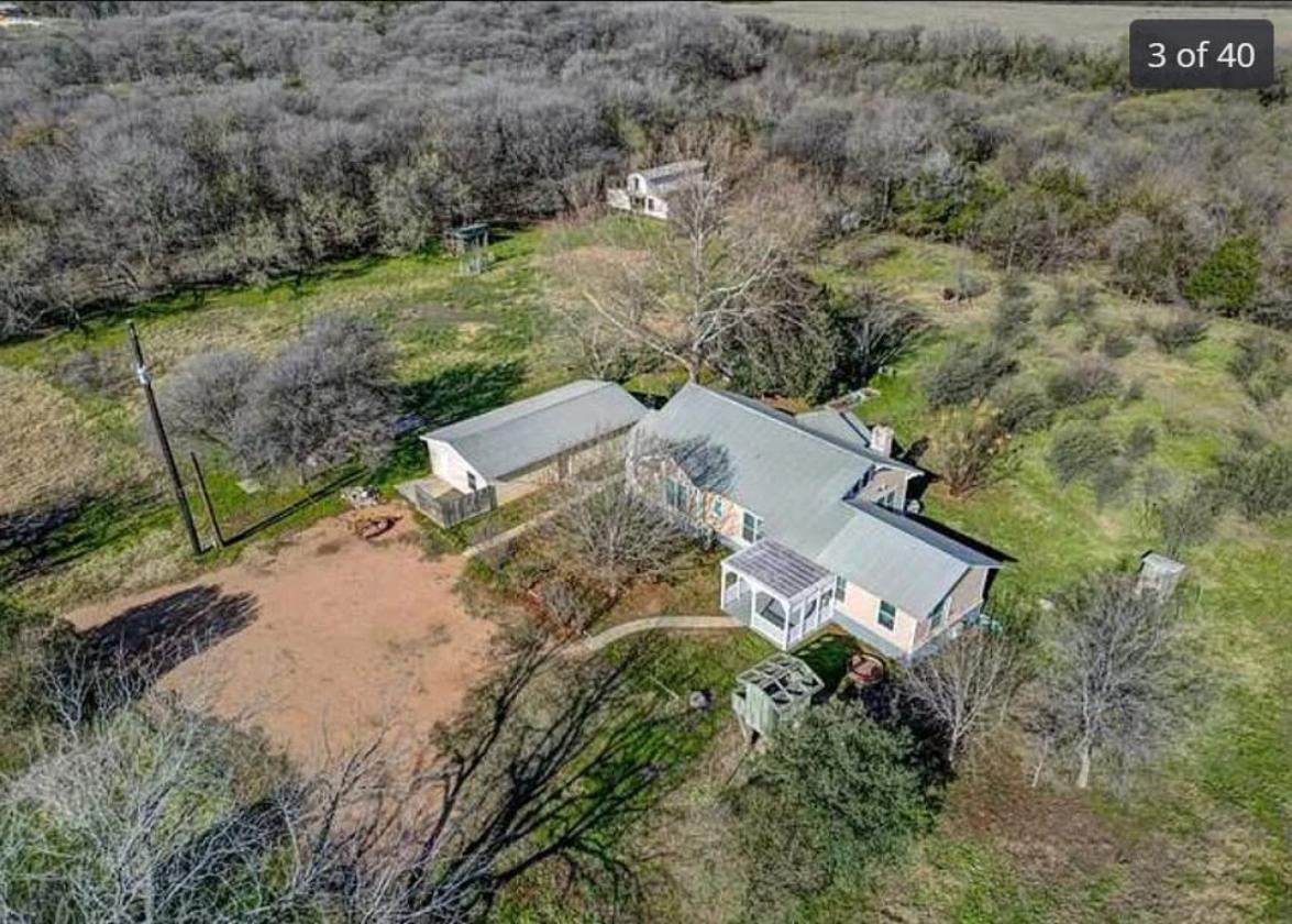 10.25-Acre New Braunfels Horse Property with Guest - photo 2