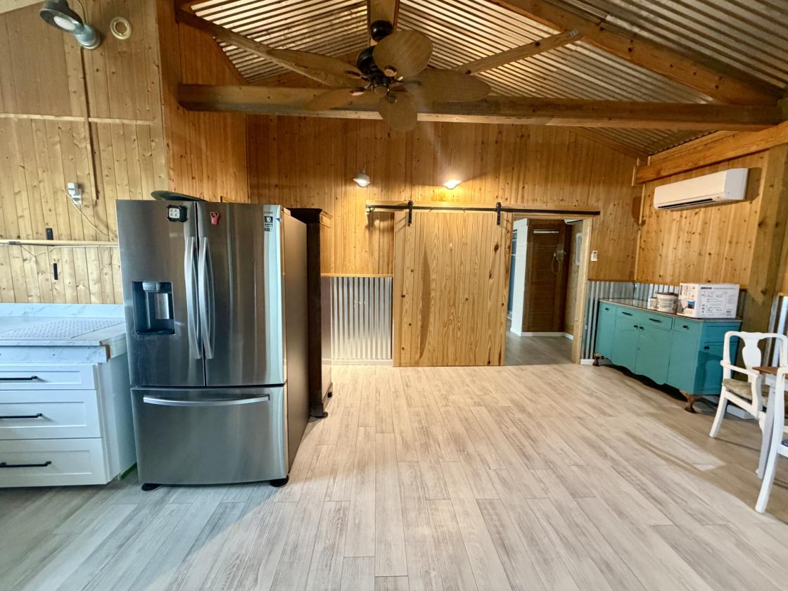 10 Acres and a CUTE cottage near Austin! - photo 11