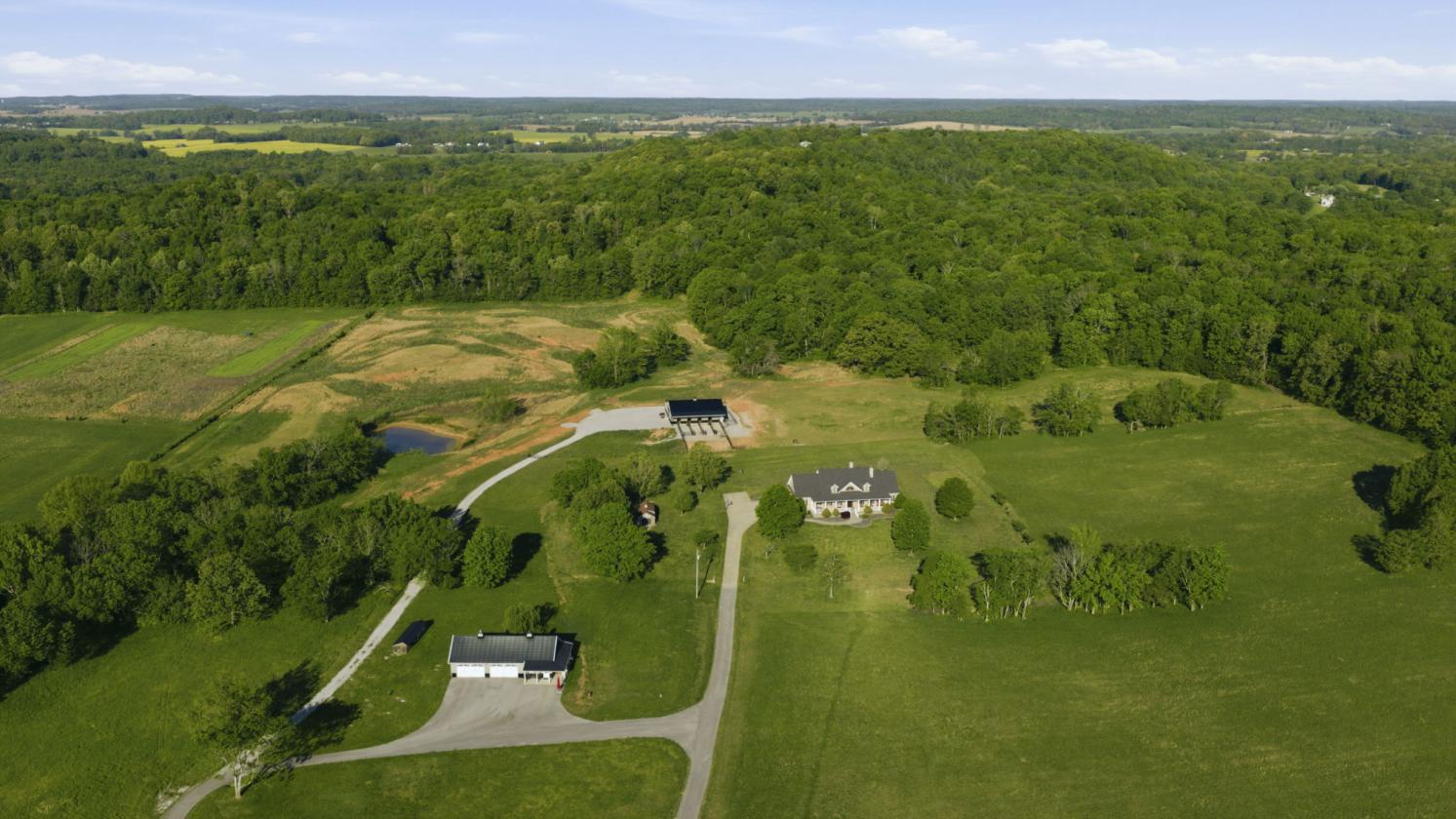 Peaceful Equestrian Estate with Dream Barn - photo 4