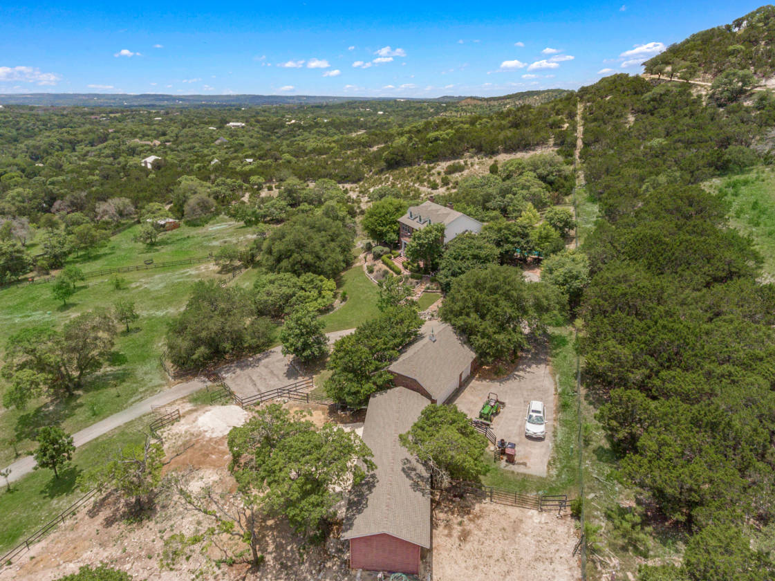FANTASTIC SALE OF THIS 8.85 ACRE LUXURY HORSE PROPERTY! Boerne