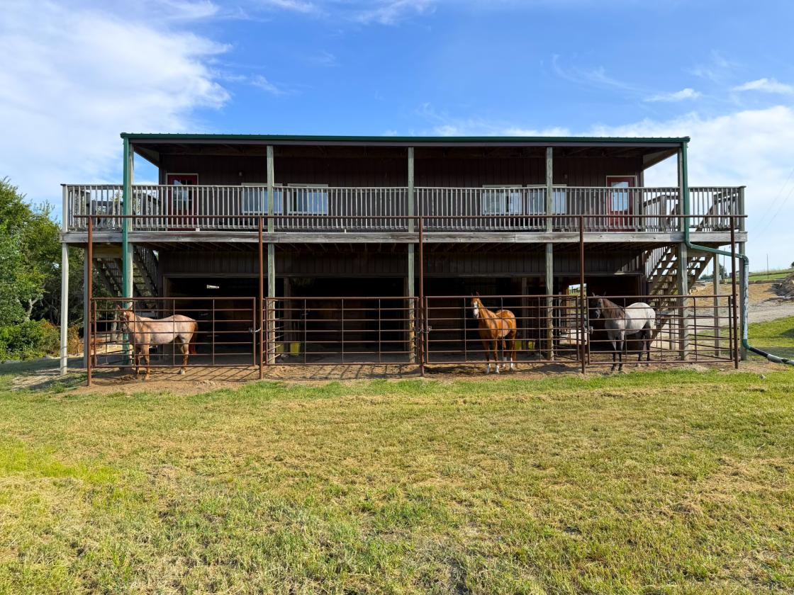 Brush Creek Ranch - photo 9