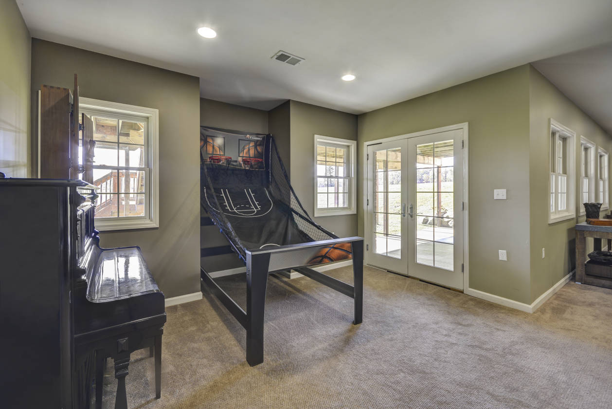 Equestrian Estate for Sale Dexter, Washtenaw County, Michigan