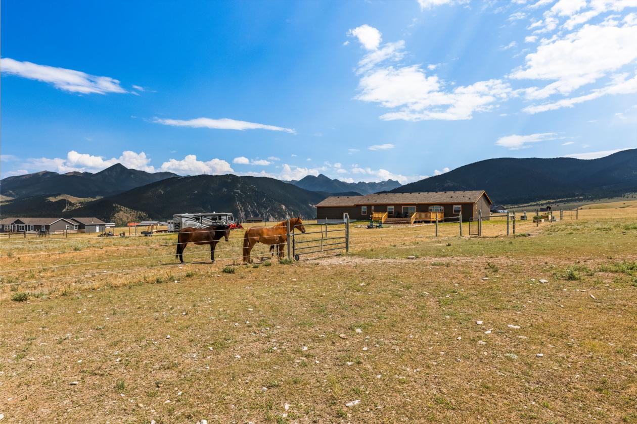 Turnkey Horse Property with Mountain Views & Barn - photo 8