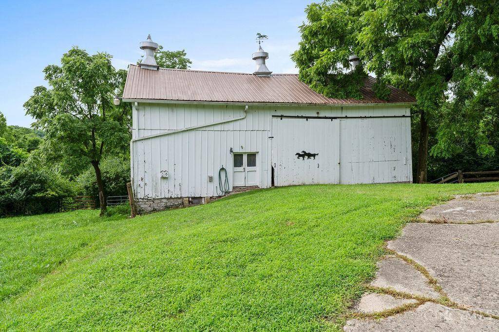 Tranquil country sanctuary on 12 acres - photo 15