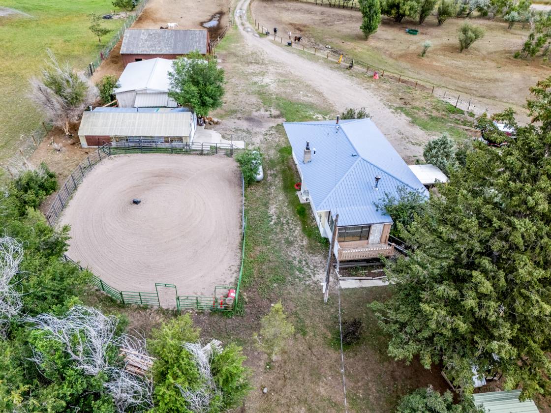 Horse Property for sale.