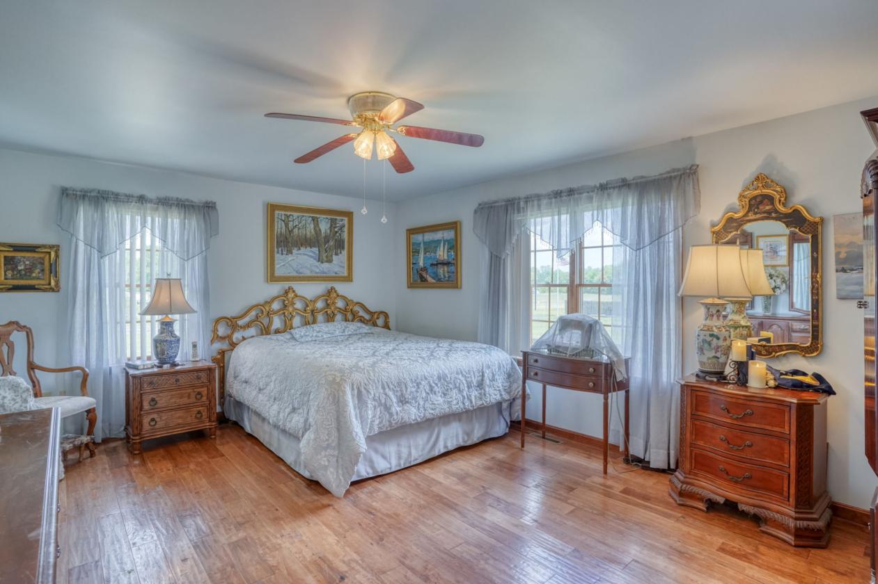 Turnkey Equestrian Estate on 10.9 Acres - photo 27