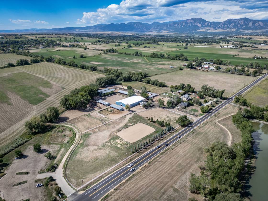 Horse Property for sale.