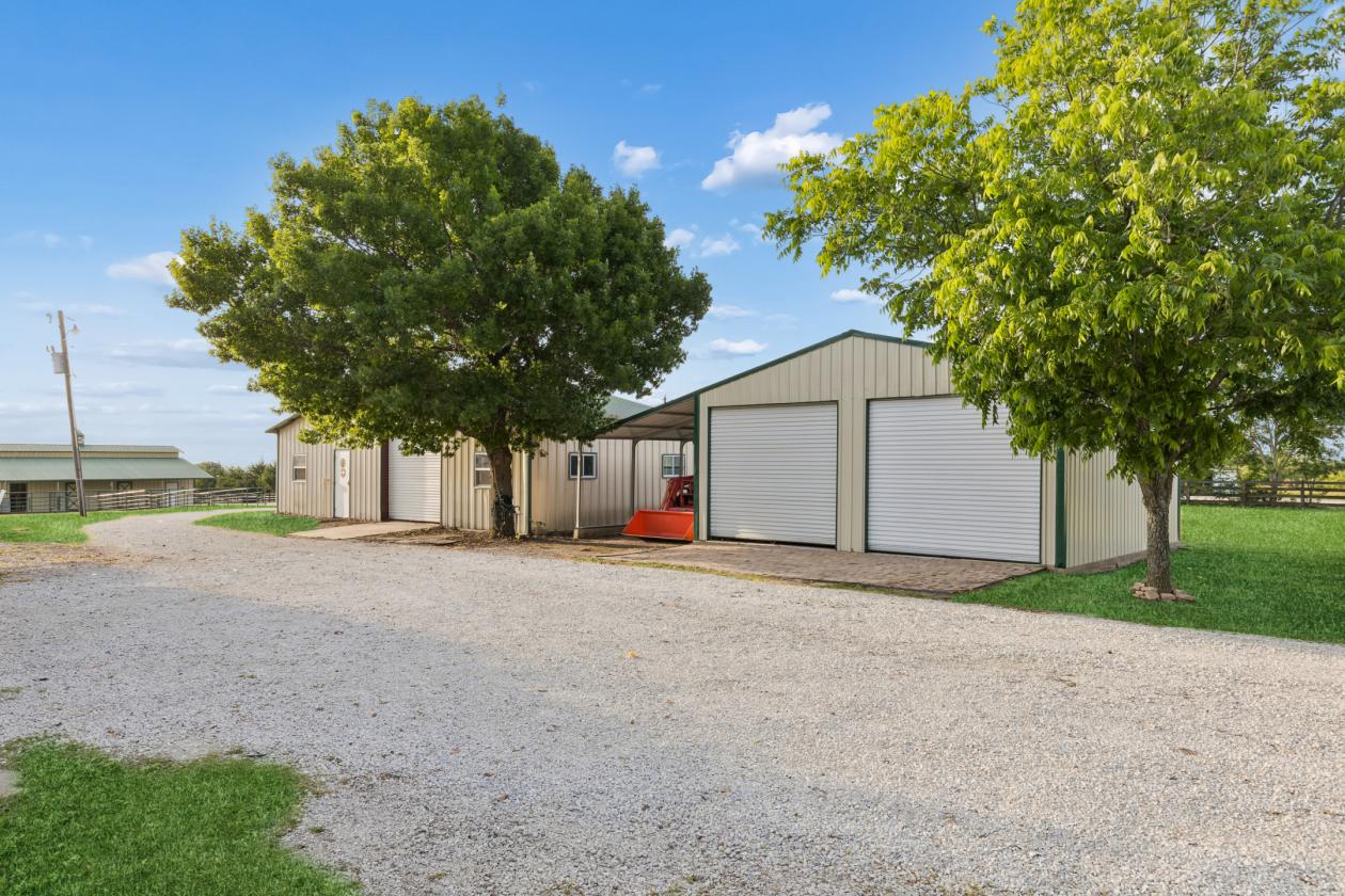 Stunning Equestrian Estate on 16 Beautiful Acres - photo 28