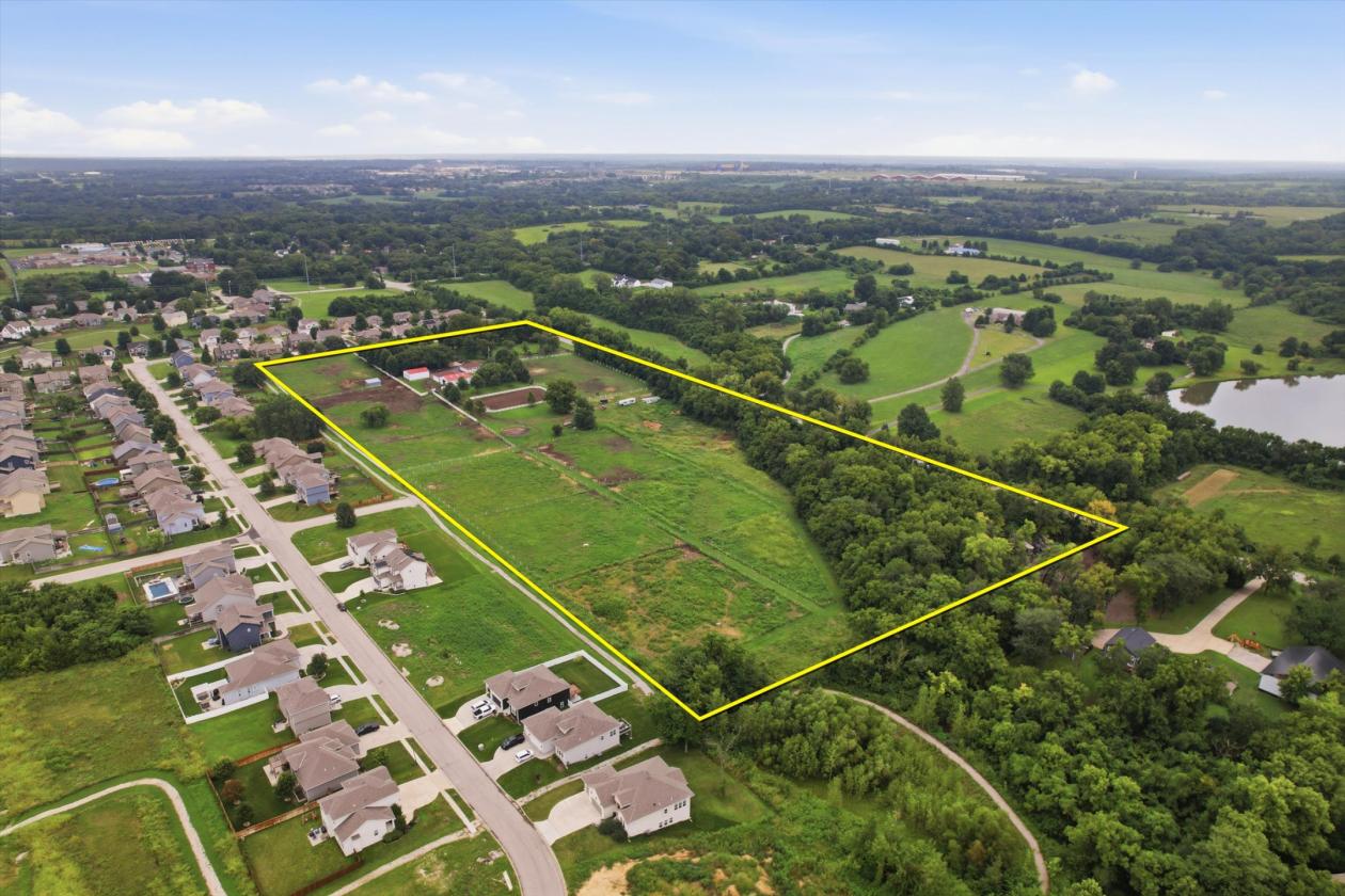 Premier Equestrian Estate on Nearly 20 Acres - photo 16