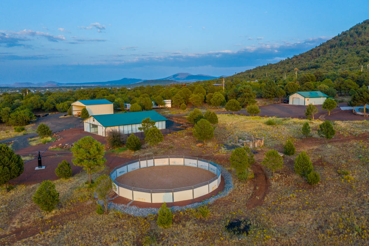 Private Equestrian Ranch in The White Mountains of Arizona Vernon