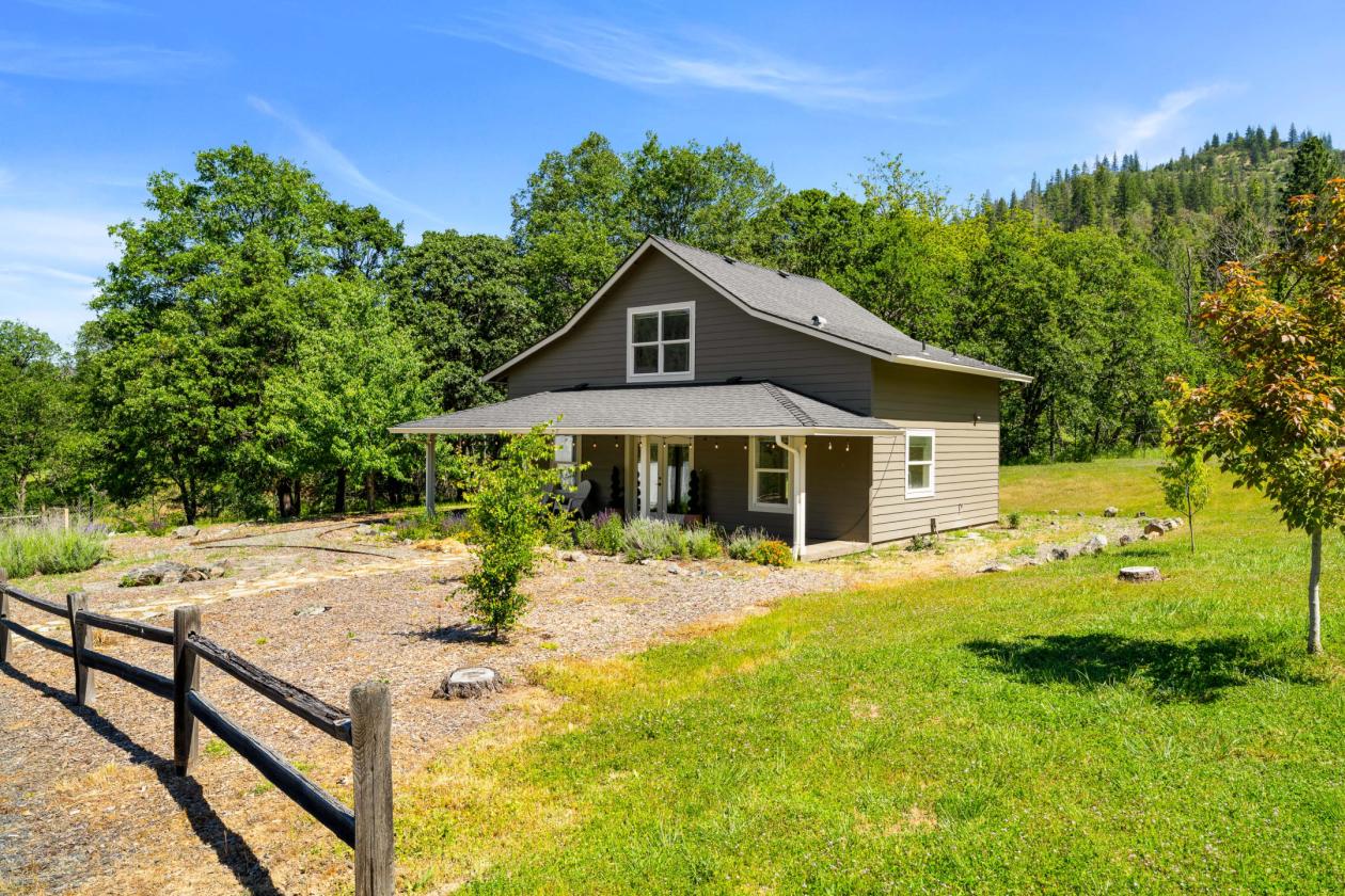 Wine Country Horse Farm with Guest Cottage! - photo 3