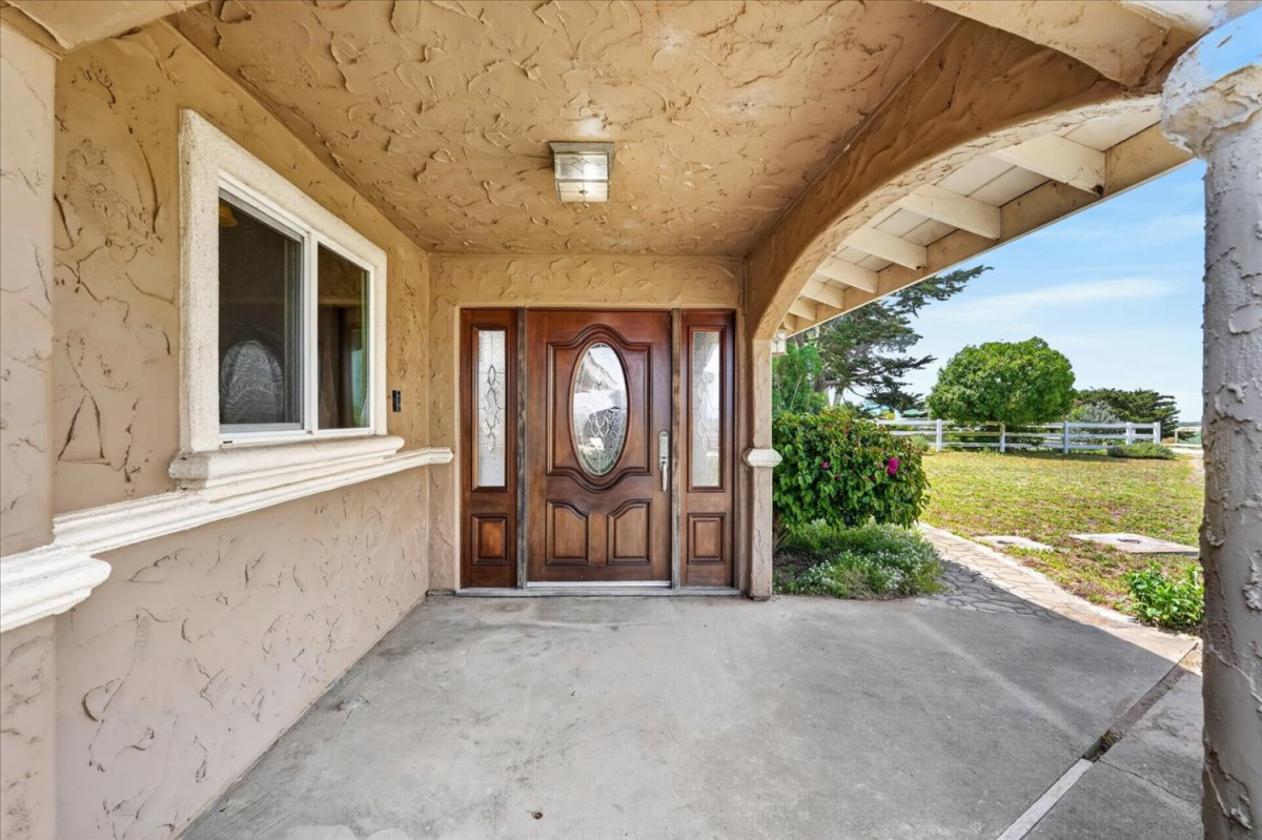 Spectacular horse property with ocean views! - photo 7