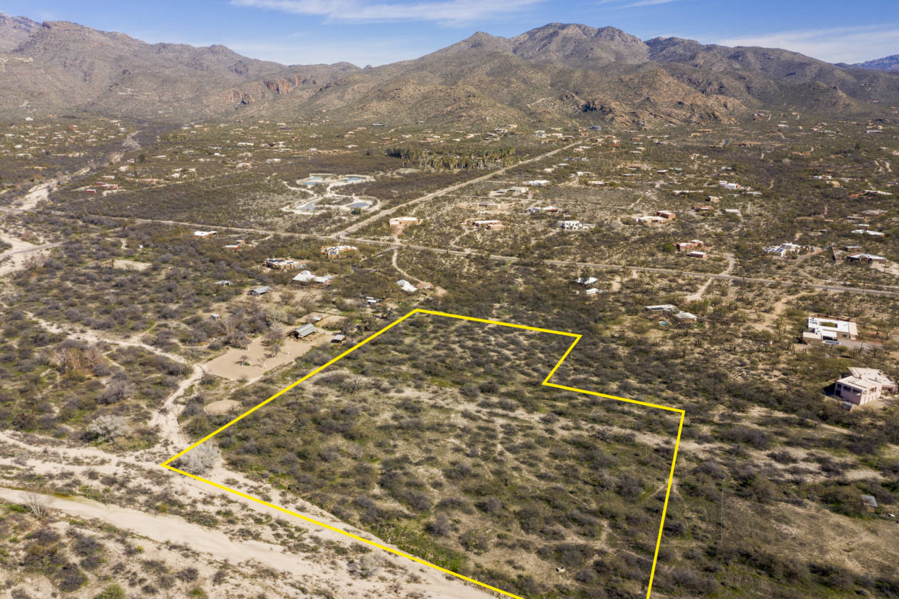 9.95 Acres of Horse Property in the Tanque Verde Valley... Tucson