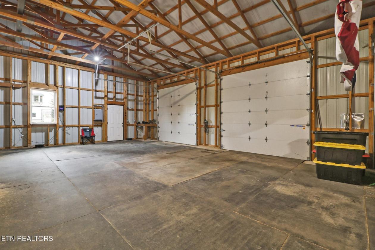 Modern Basement Ranch in BSF Equestrian community - photo 29
