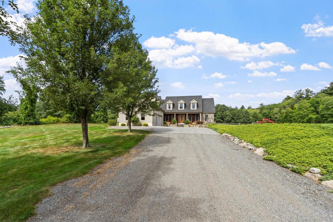 22 Acre Private Estate - photo 3