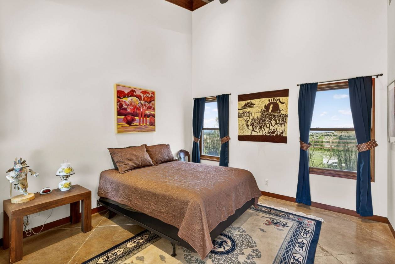 Modern Hill Country Estate with Panoramic Views - photo 20