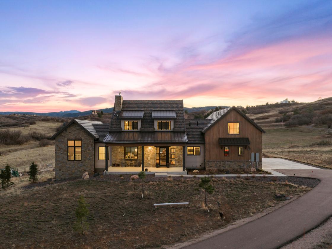 Exceptional Mountain Residence with Room for Horses - photo 27