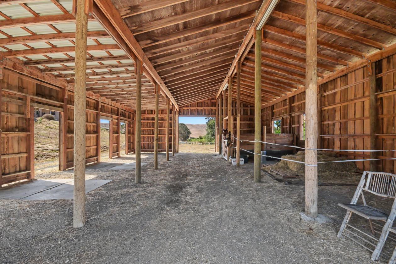 Multigenerational 20 Acre Horse Property Awaits - photo 17