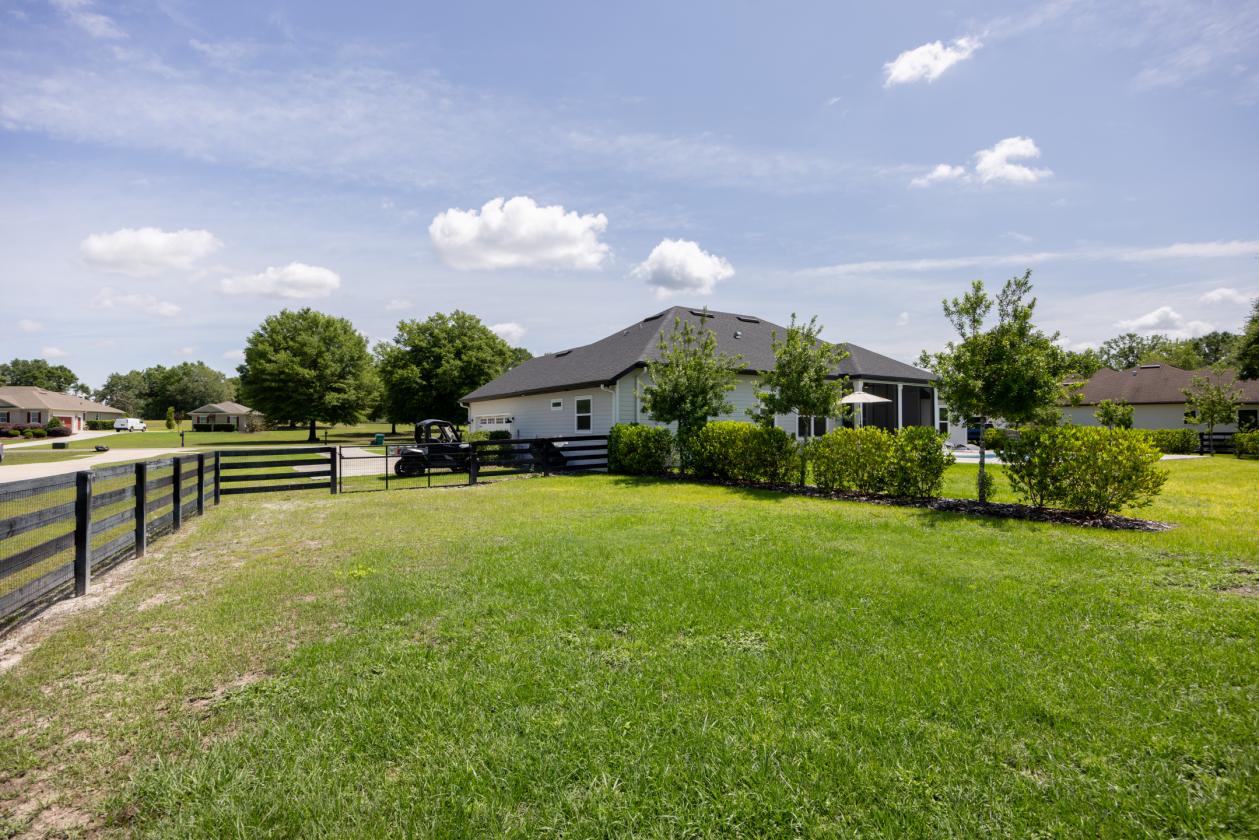 Equestrian elegance meets peaceful North Florida - photo 17