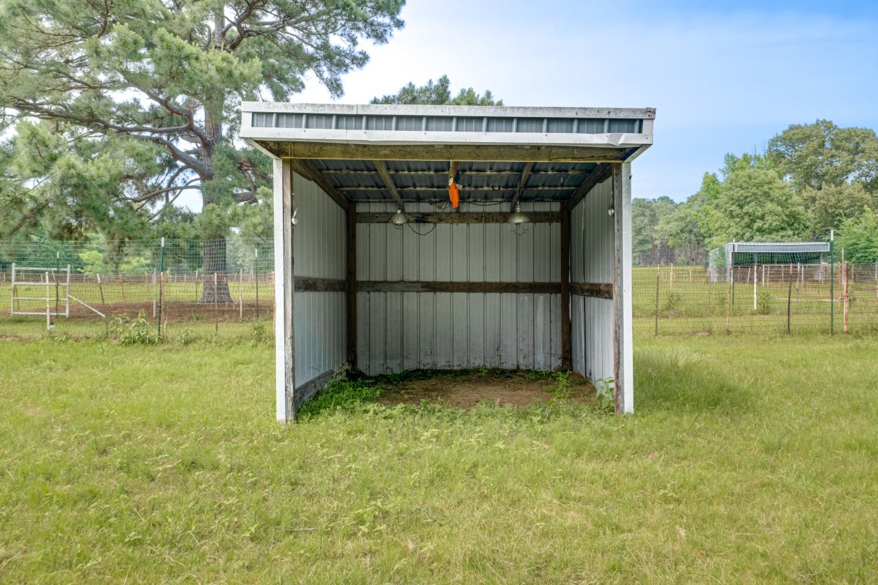 Beautiful Equestrian Ranch - photo 24