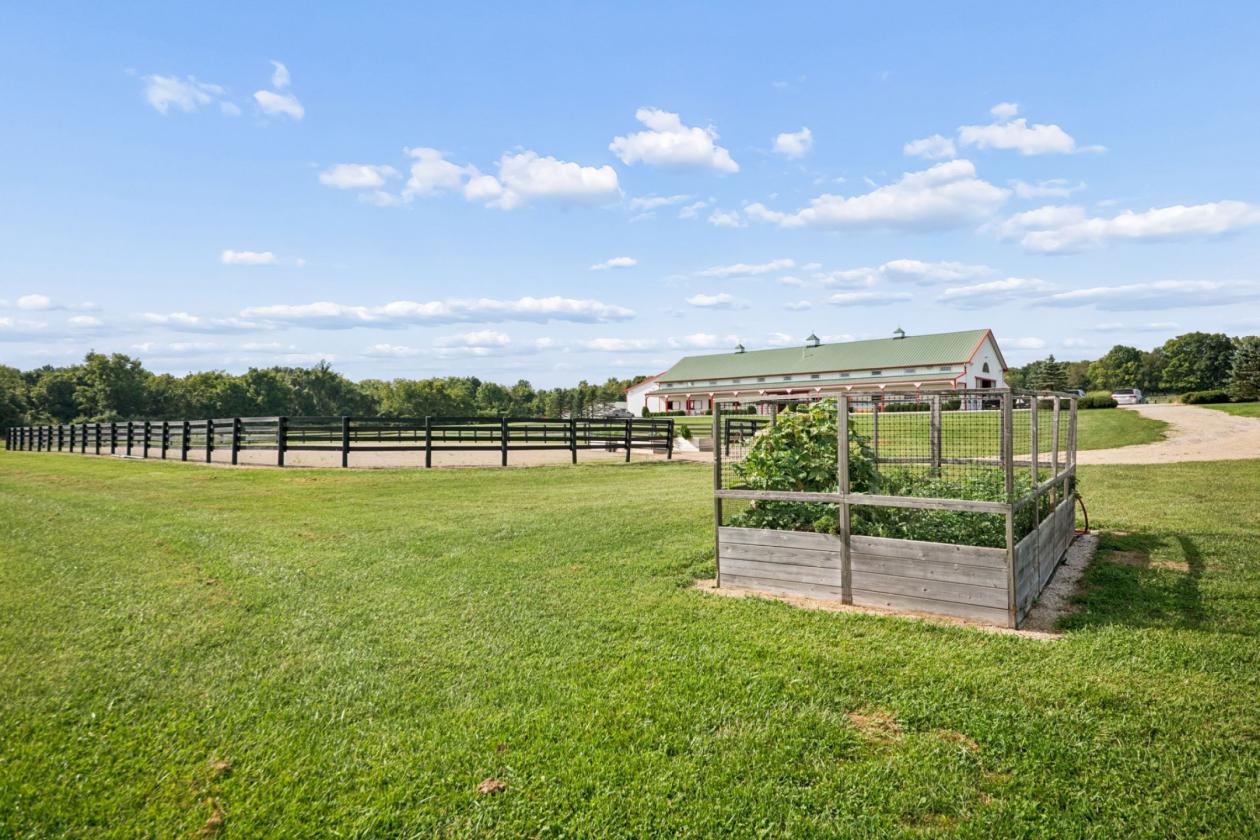 Rare Acreage. Private Equestrian Estate. - photo 21