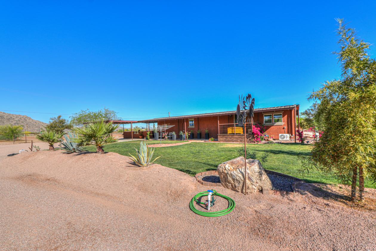 Move in ready horse property - photo 30