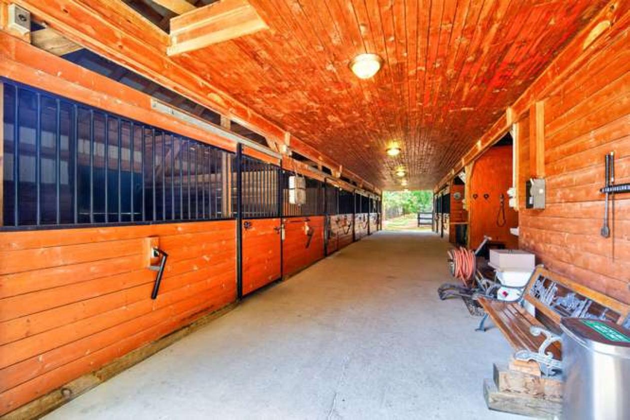 Waterfront Farm on 23 Acres - photo 18