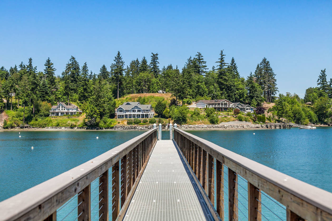 Waterfront Equestrian Estate Gig Harbor, Pierce County, Washington