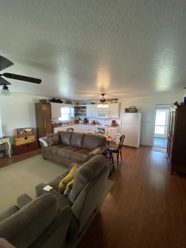 20 ACRE BEAUTIFULLY WOODED HOMESTEAD - photo 4