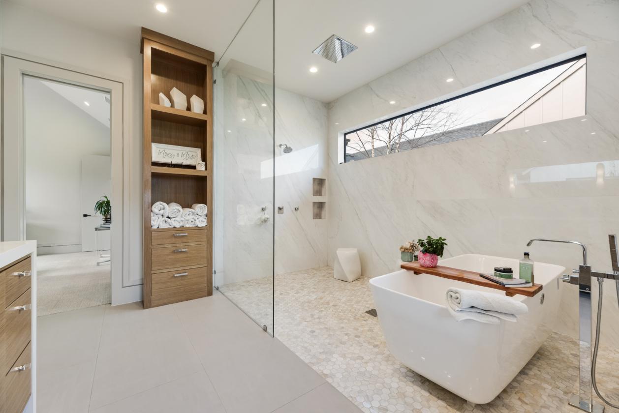 PRIVATE GATED MODERN ARCHITECTURAL ESTATE - photo 14