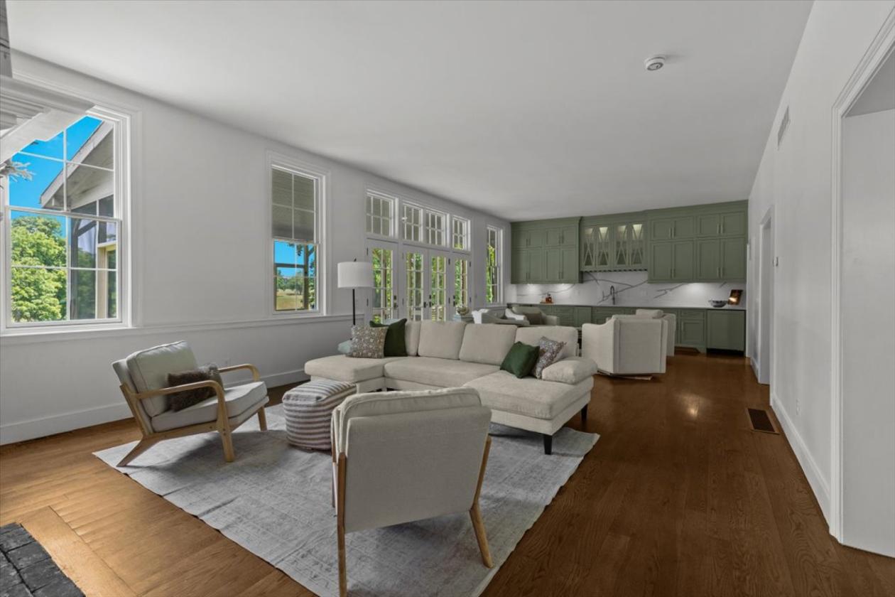 Woodford County Luxury Farm - photo 12