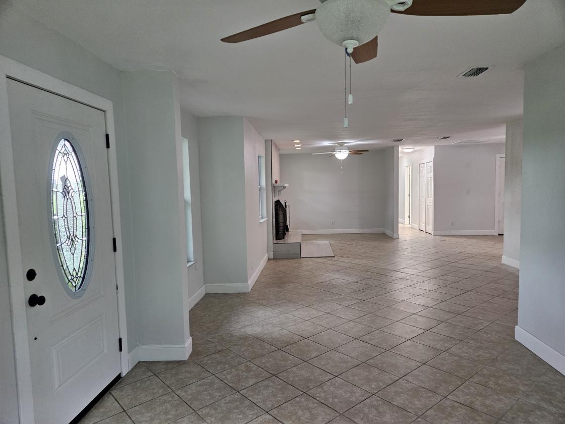 38.3 ACRE FARM WITH NEWLY REMODELED HOME - photo 4