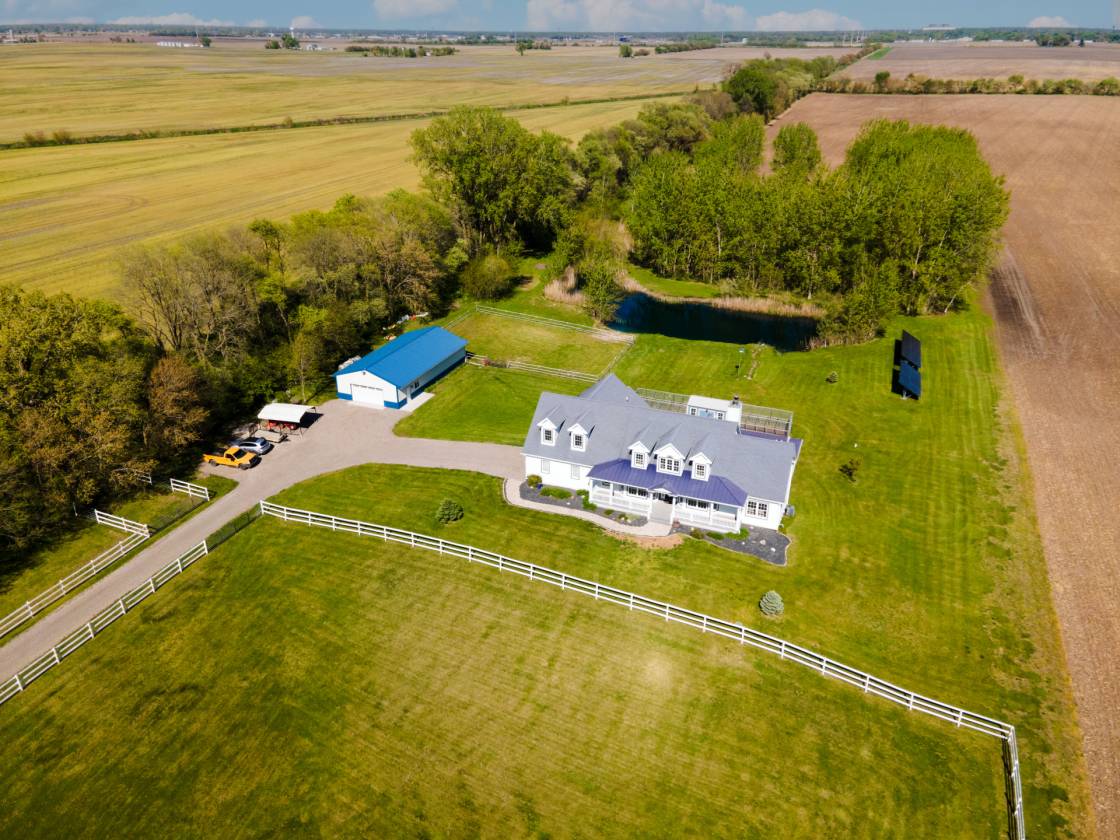 Horse Property for sale.