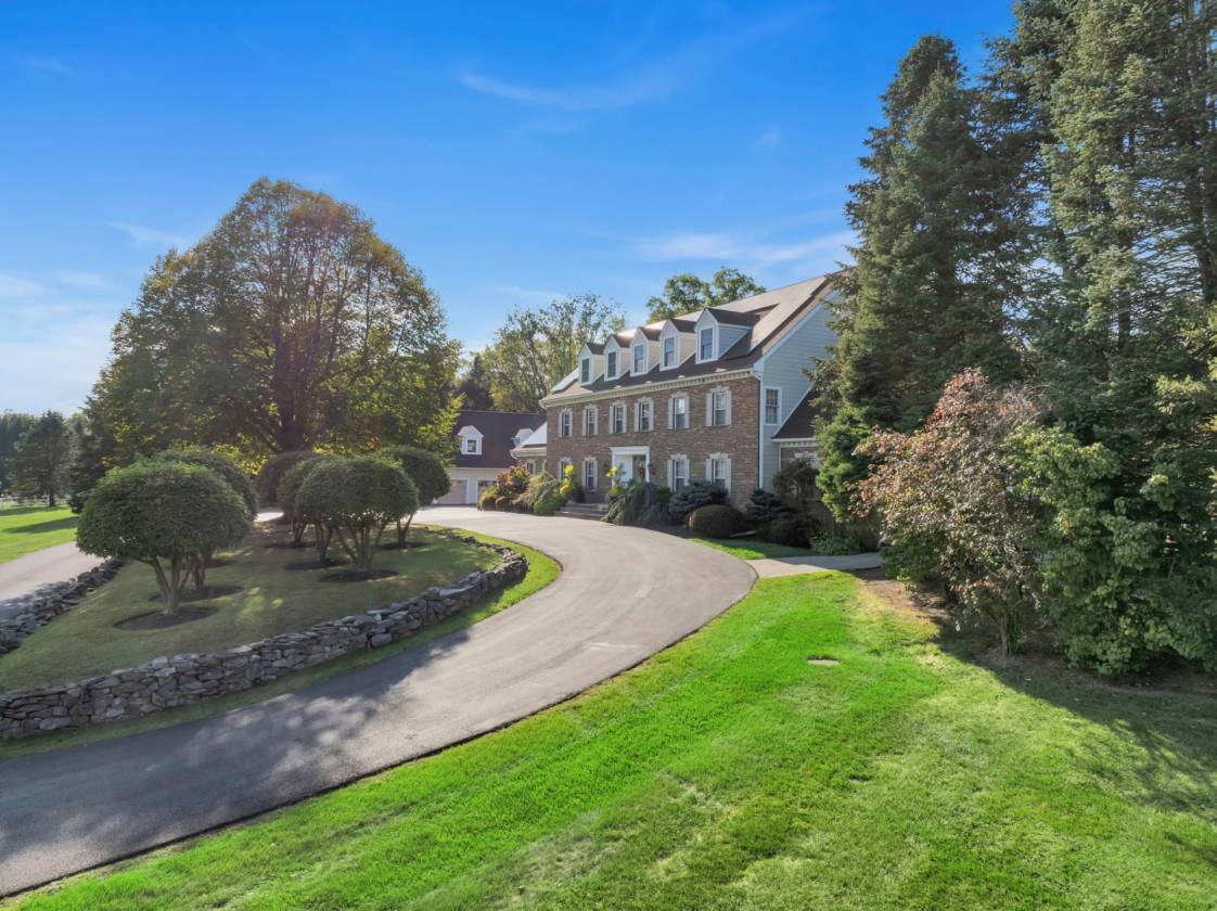 Extraordinary 30-Acre Equestrian Estate! - photo 15