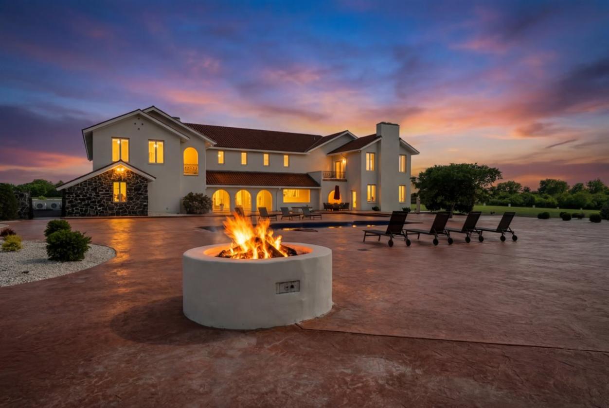 Iconic luxury remodeled estate with 66 acres! - photo 18